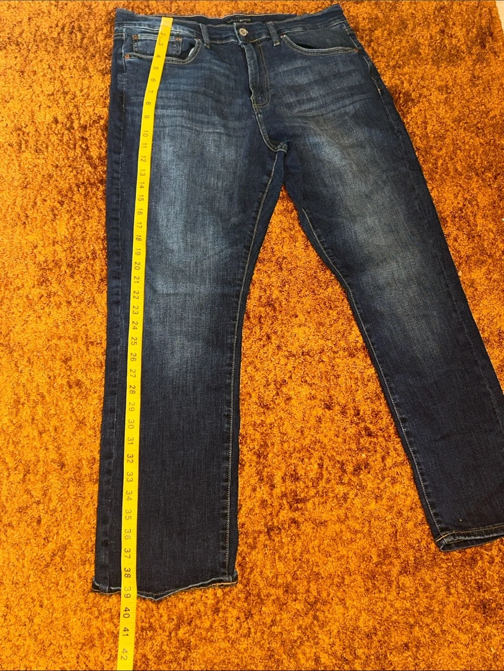 Lucky Brand Men's Straight Jeans in Dark Blue Wash